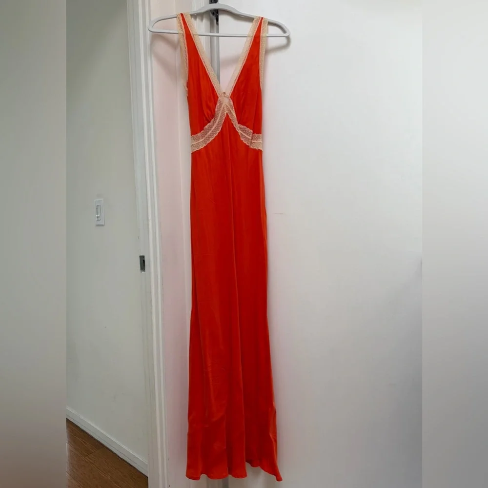 VRG GRL MEET ME ON THE DANCE FLOOR BIAS CUT MAXI DRESS - Orange - Picture 6 of 8